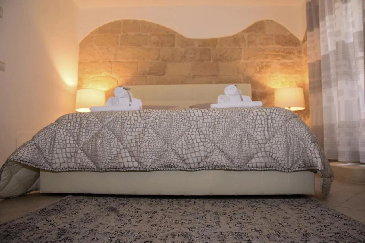 Ferrante D'Aragona Rooms Lecce Panzió